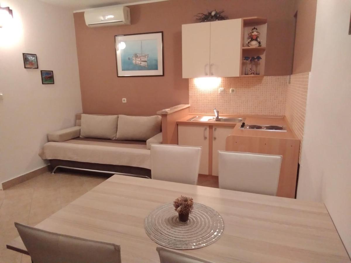 Apartmani Kraljevic Vodice Exteriör bild