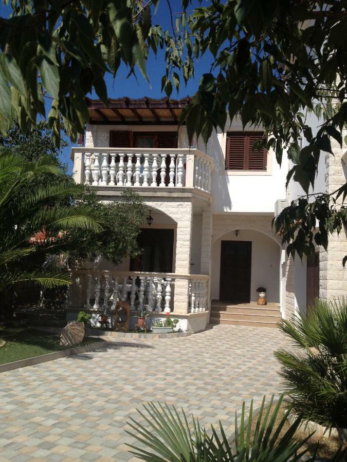 Apartmani Kraljevic Vodice Exteriör bild