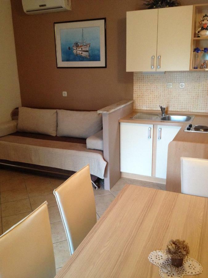 Apartmani Kraljevic Vodice Exteriör bild