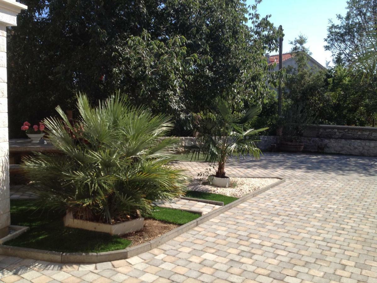 Apartmani Kraljevic Vodice Exteriör bild